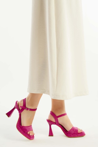  Tamer Tanca Kadın Hakiki Deri Pembe Topuklu Sandalet