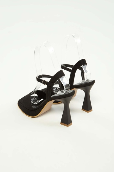  Tamer Tanca Kadın Hakiki Deri Siyah Süet Topuklu Sandalet