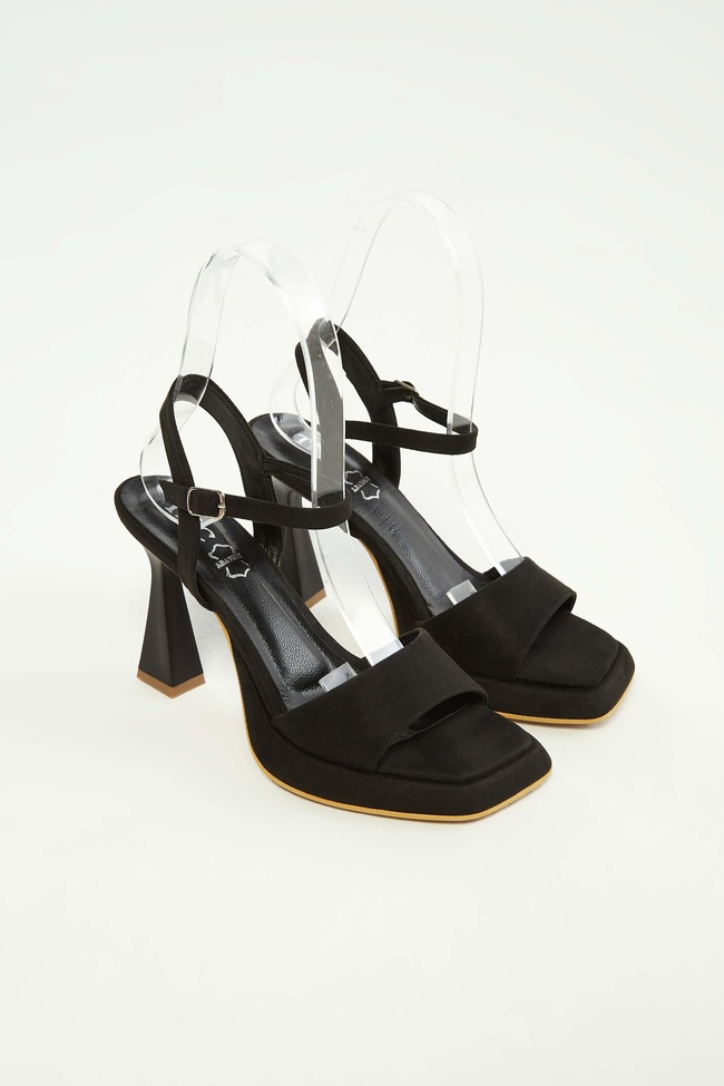  Tamer Tanca Kadın Hakiki Deri Siyah Süet Topuklu Sandalet