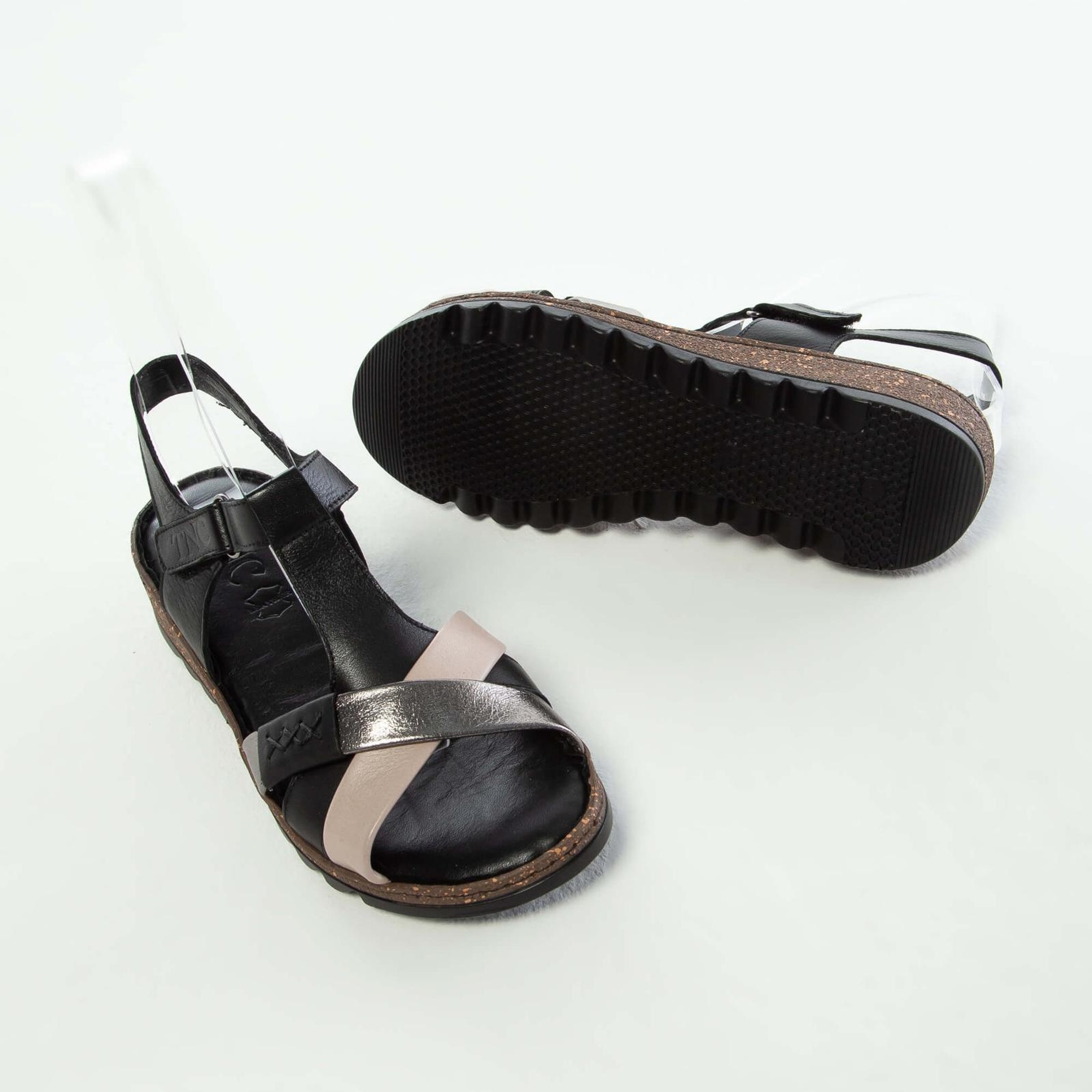 Tamer Tanca Kadın Hakiki Deri Siyah Düz Sandalet