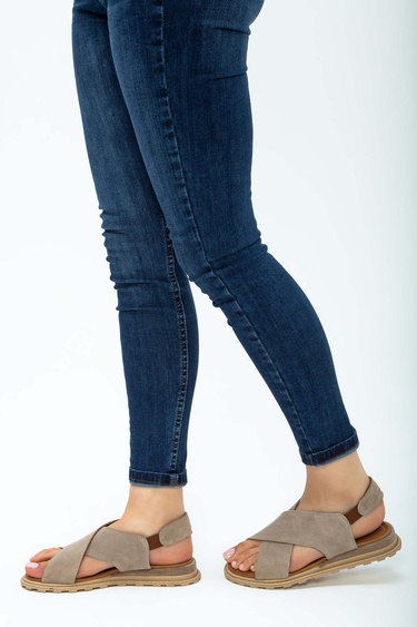  Tamer Tanca Kadın Vegan Bej Düz Sandalet