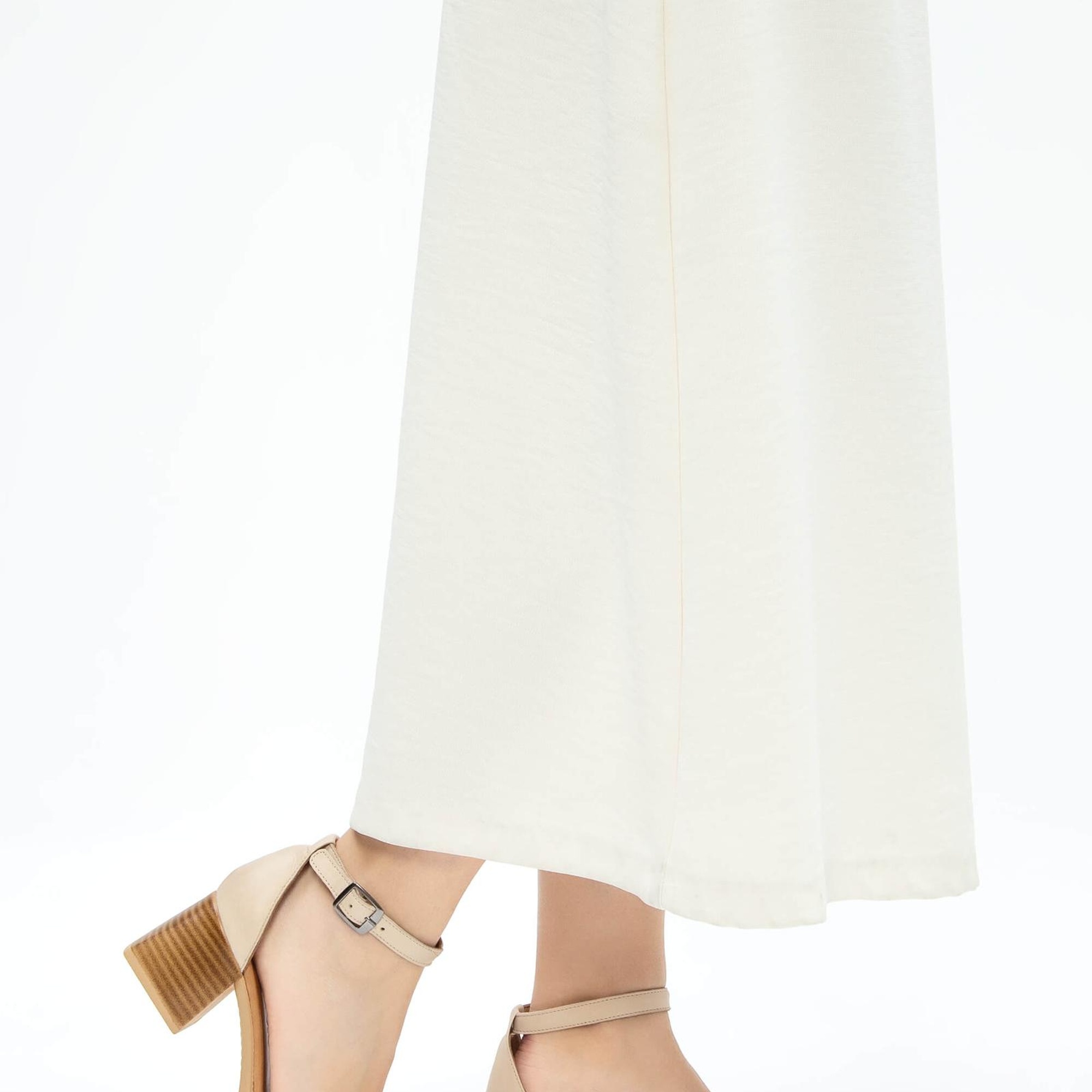 Tamer Tanca Kadın Vegan Bej Topuklu Sandalet