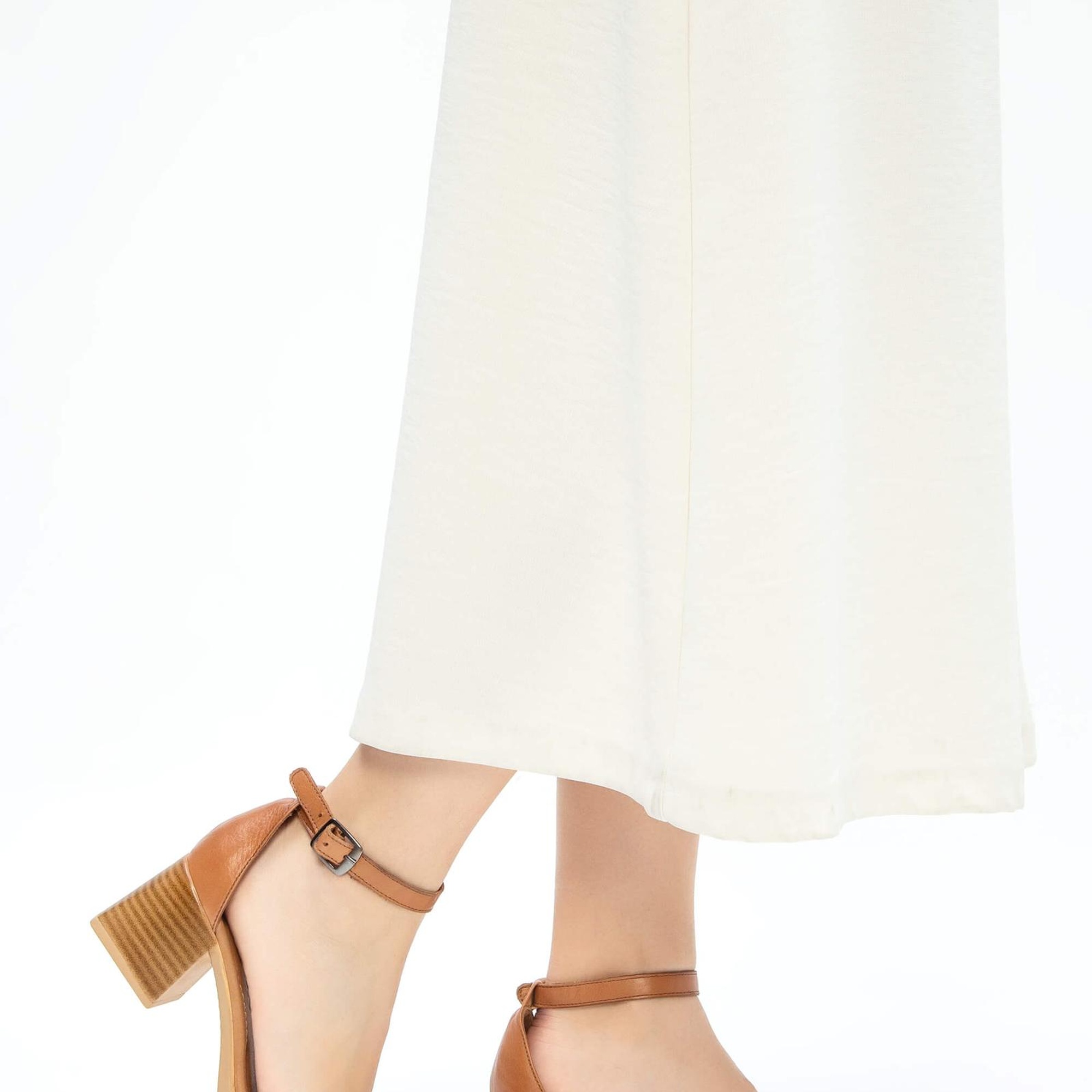 Tamer Tanca Kadın Vegan Taba Topuklu Sandalet