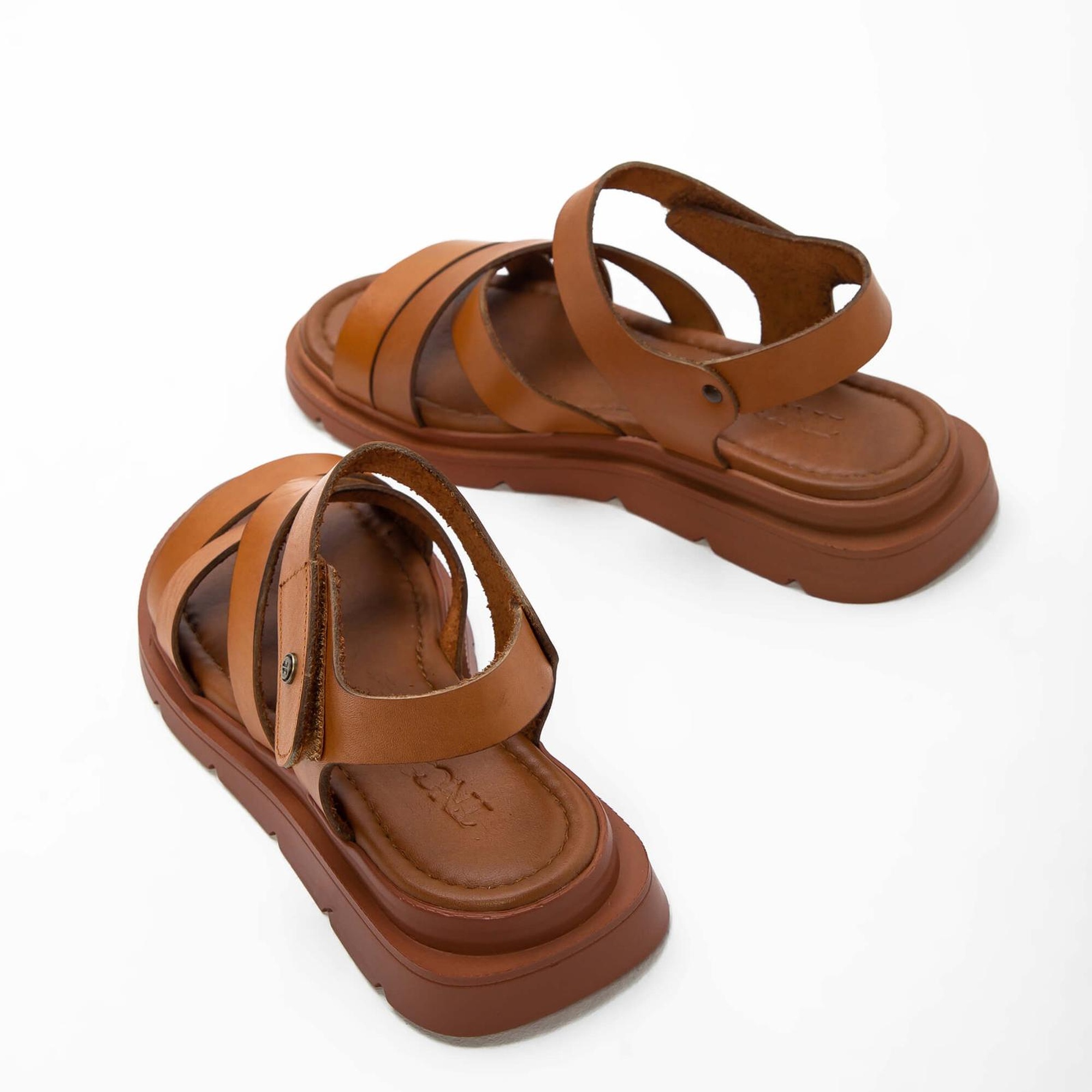 Tamer Tanca Kadın Hakiki Deri Taba Düz Sandalet