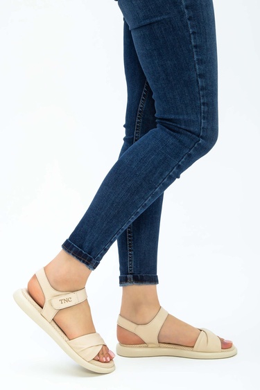  Tamer Tanca Kadın Hakiki Deri Bej Düz Sandalet