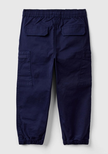  Erkek Çocuk Lacivert Yama Cepli Beli Büzgülü İpli Gabardin Pantolon