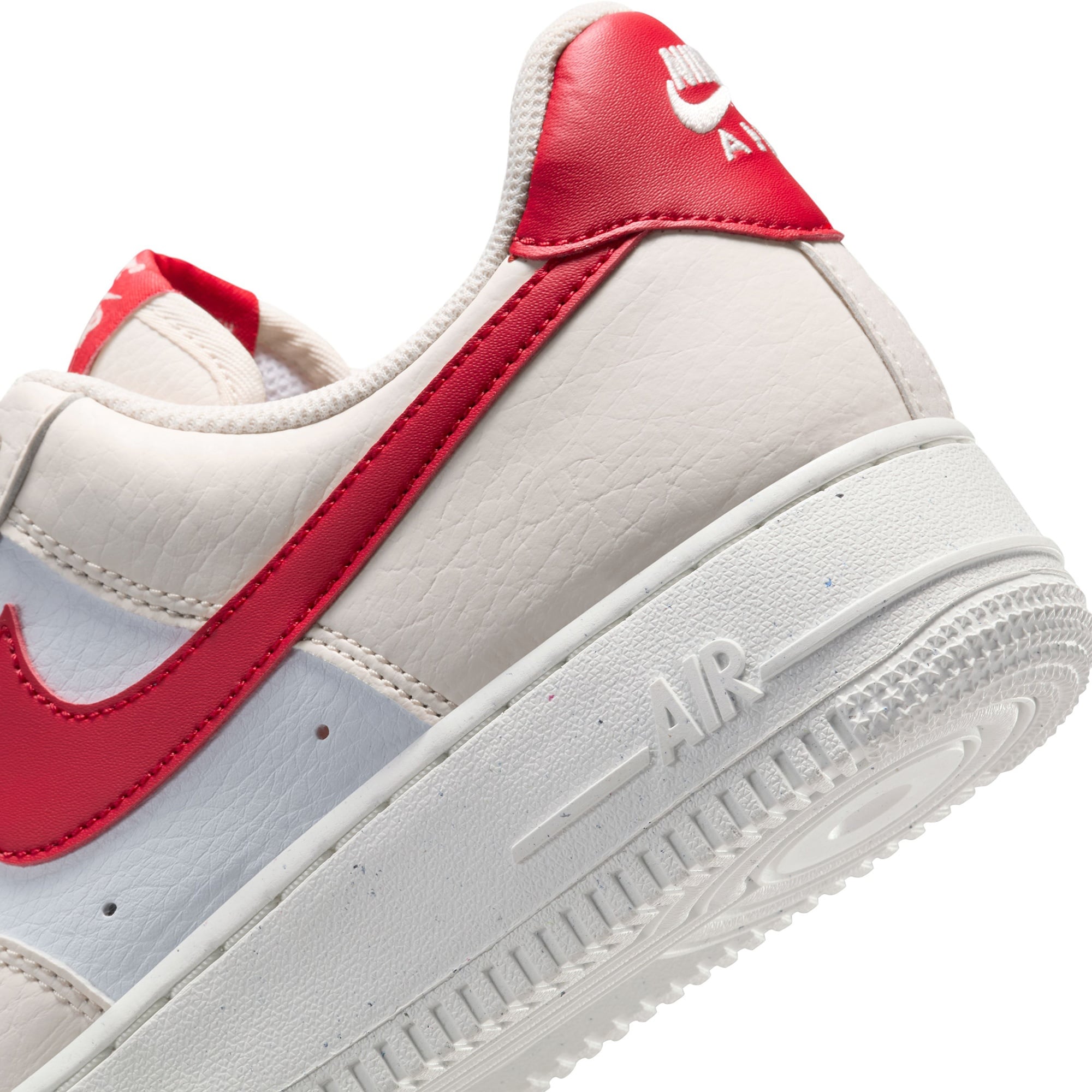 Nike Air Force 1 '07 Next Nature Kadın Krem Rengi Spor Ayakkabı