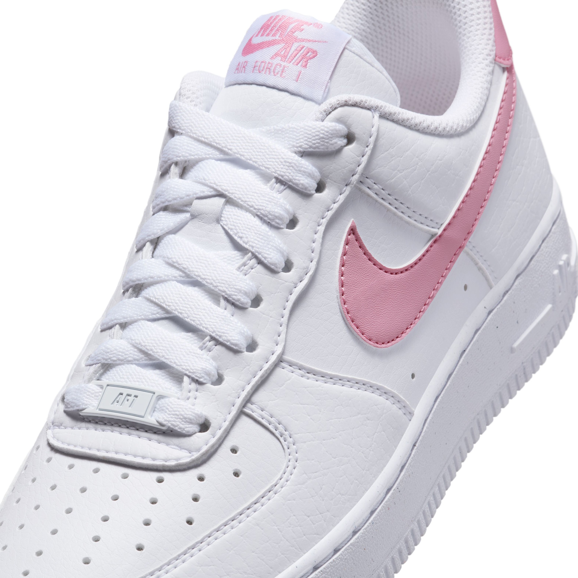 Nike Air Force 1 '07 Next Nature Kadın Beyaz Spor Ayakkabı