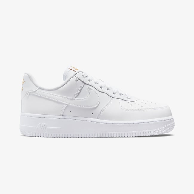  Nike Air Force 1 '07 LX Kadın Beyaz Spor Ayakkabı