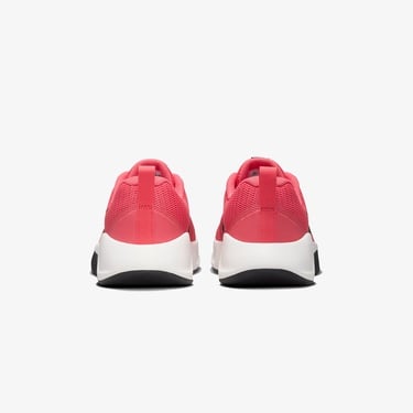  Nike MC Trainer 3 Kadın Turuncu Spor Ayakkabı