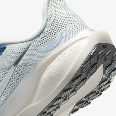  Nike Air Zoom Pegasus 41 Kadın Gri Koşu Ayakkabısı