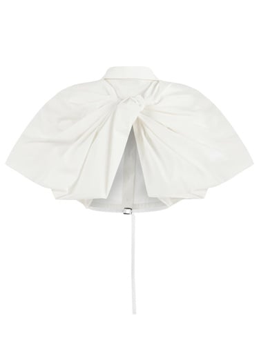  Sırtı Düğüm Tasarımlı Gömlek