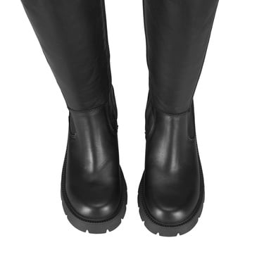  Kadın Siyah Çizme