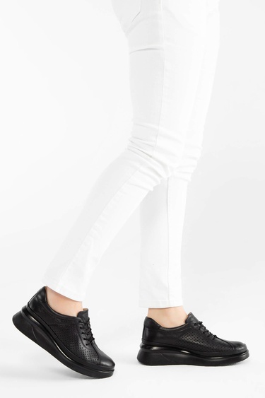  Tamer Tanca Kadın Hakiki Deri Siyah Deri Comfort Ayakkabı