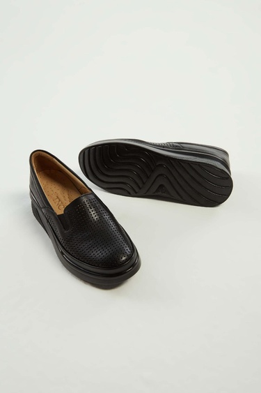  Tamer Tanca Kadın Hakiki Deri Siyah Deri Comfort Ayakkabı