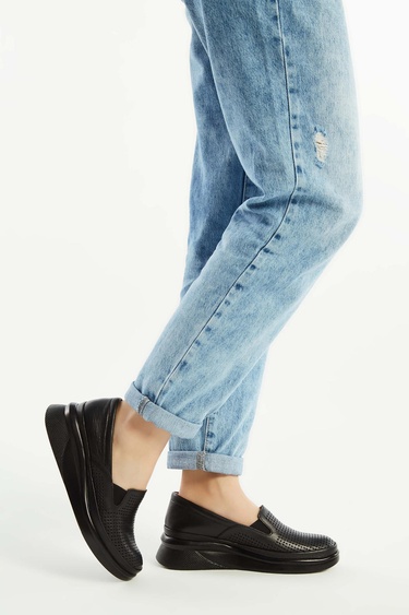  Tamer Tanca Kadın Hakiki Deri Siyah Deri Comfort Ayakkabı