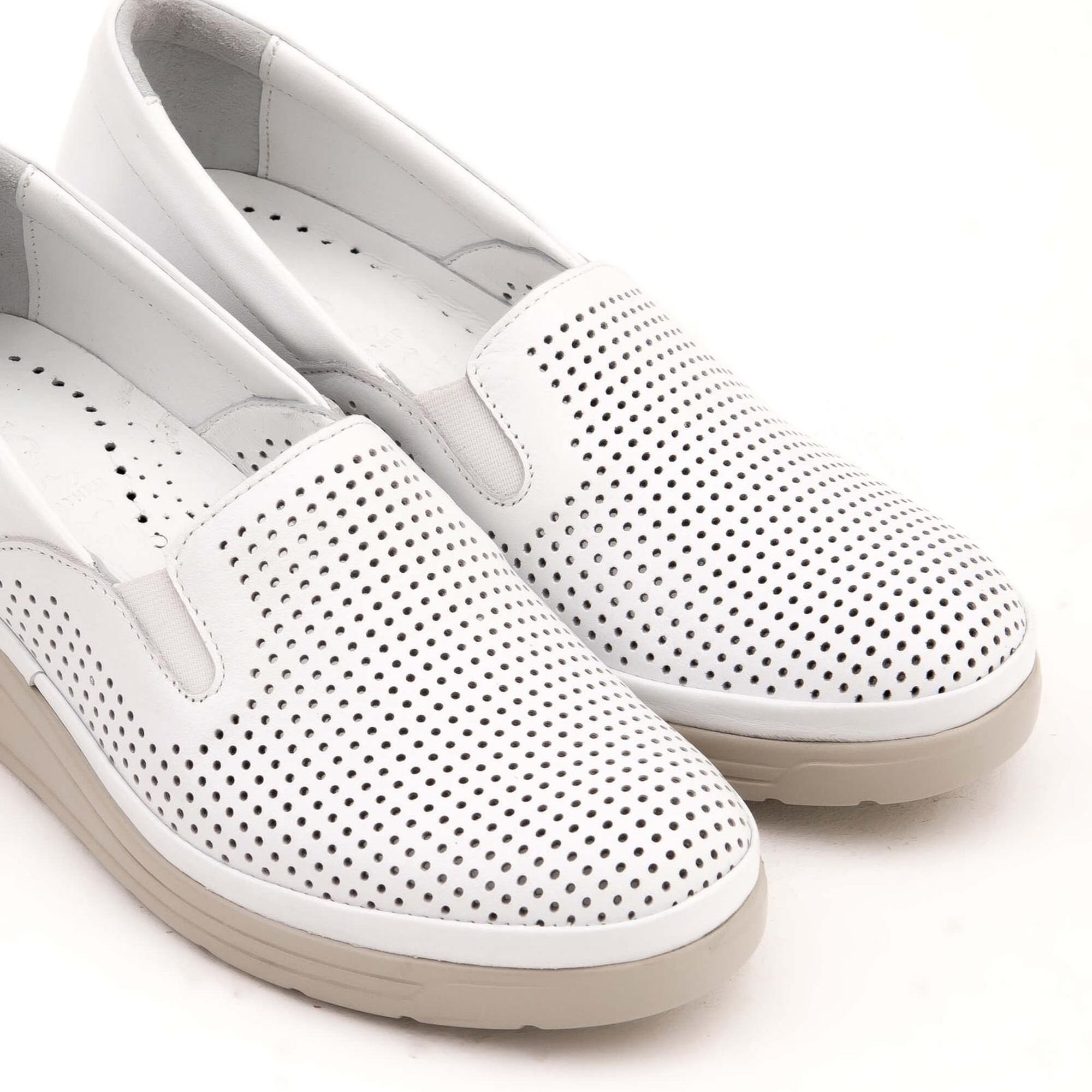 Tamer Tanca Kadın Hakiki Deri Beyaz Comfort Ayakkabı