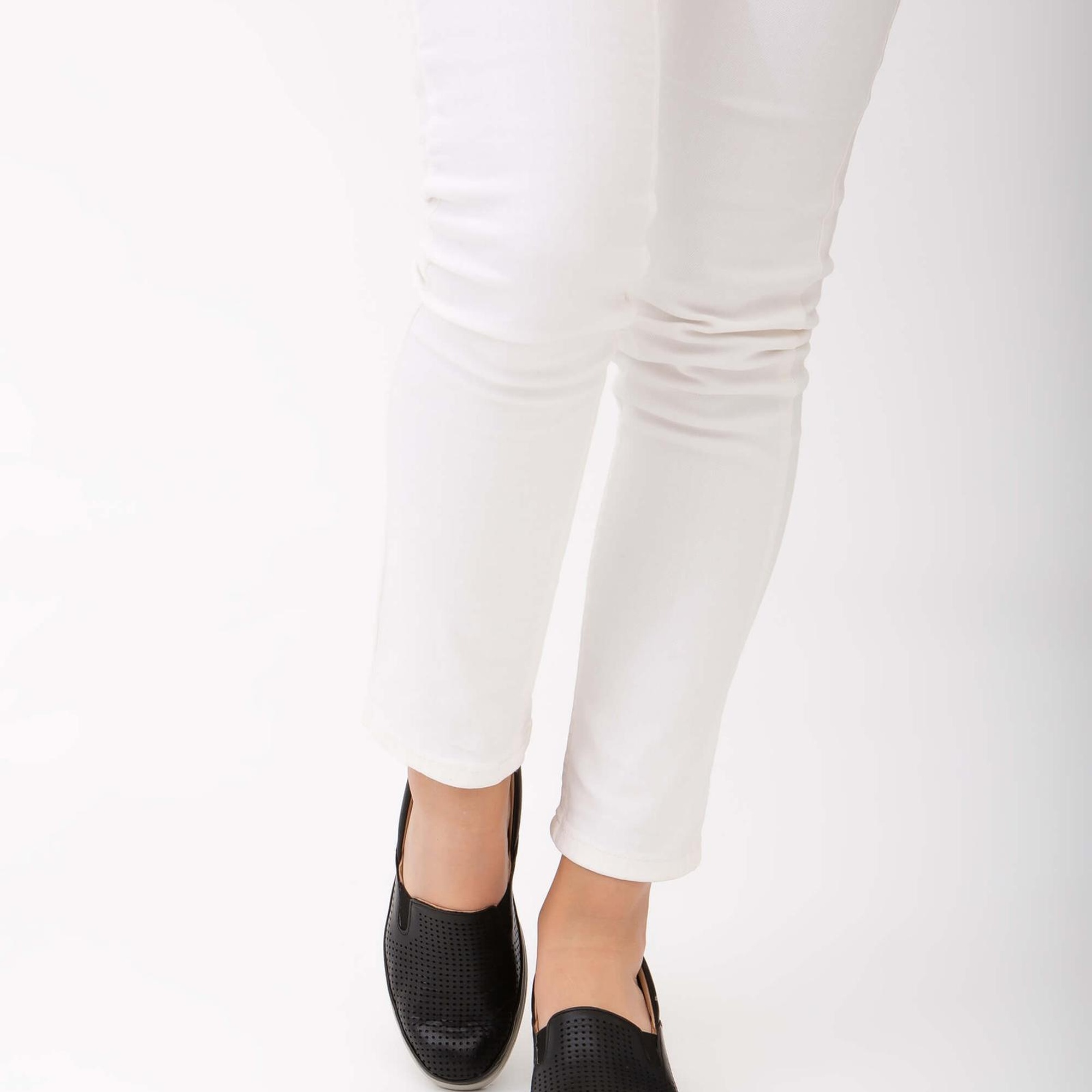 Tamer Tanca Kadın Hakiki Deri Siyah Deri Comfort Ayakkabı