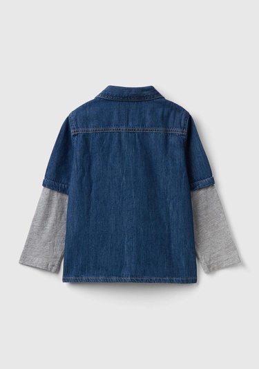  Erkek Çocuk Lacivert Yama Cepli Yırtmaçlı Düğmeli Çift Kat Denim Gömlek