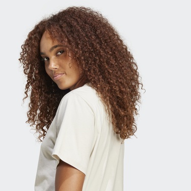  adidas Essentials Small Logo Cotton Kadın Bej T-Shirt