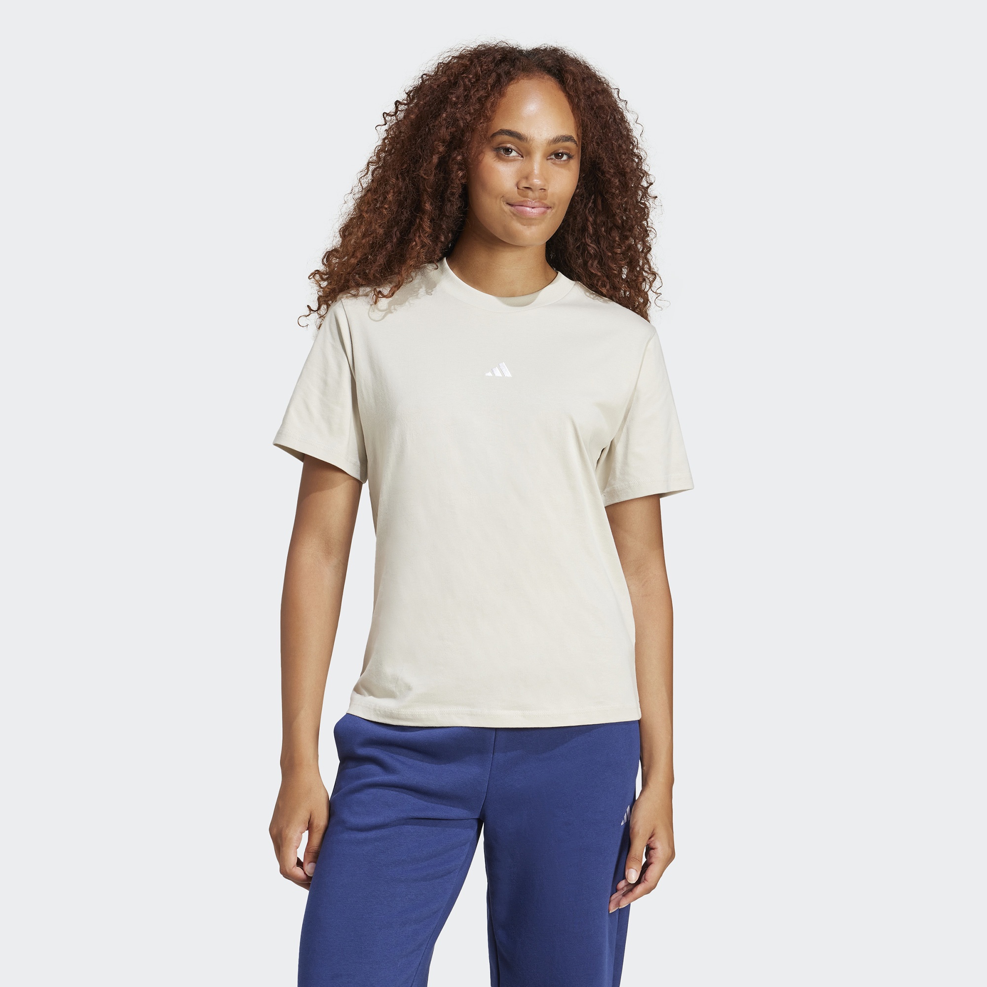 adidas Essentials Small Logo Cotton Kadın Bej T-Shirt