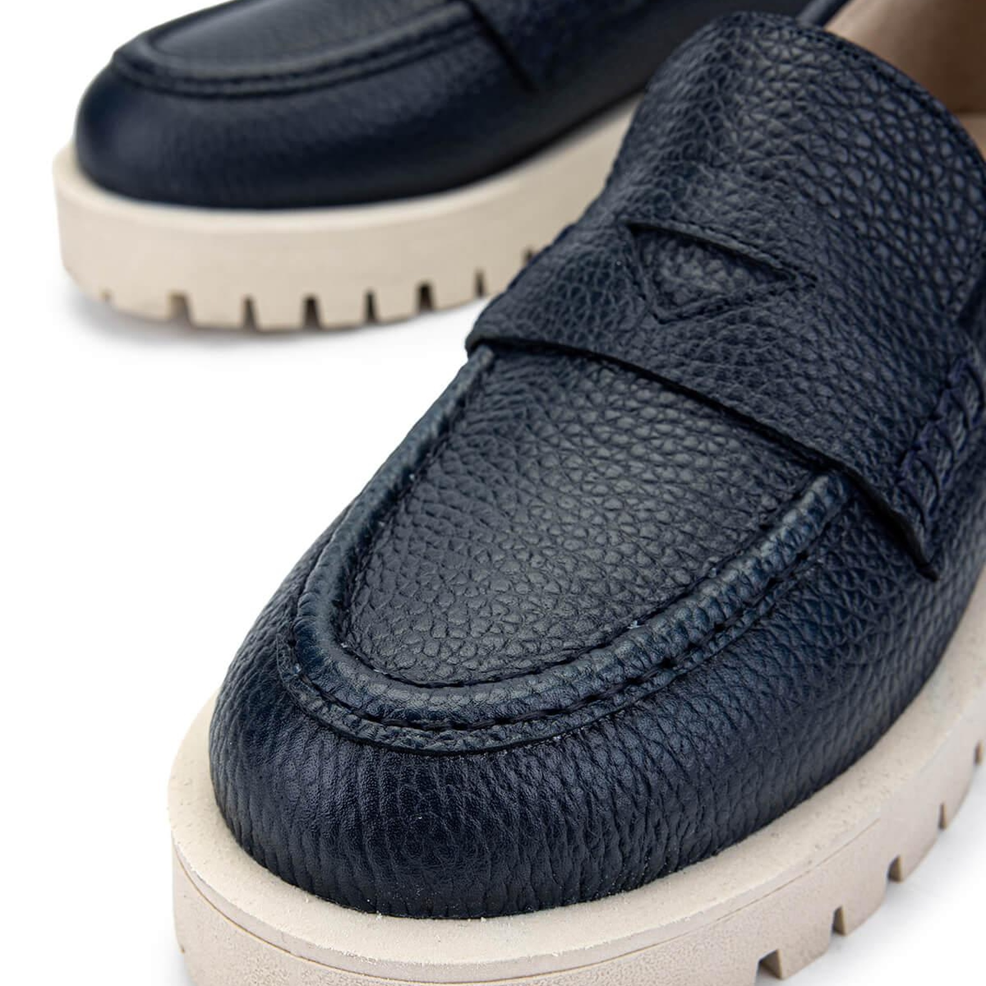 Tamer Tanca Kadın Hakiki Deri Lacivert Loafer Ayakkabı