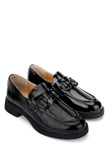  Tamer Tanca Kadın Hakiki Deri Siyah Rugan Loafer Ayakkabı