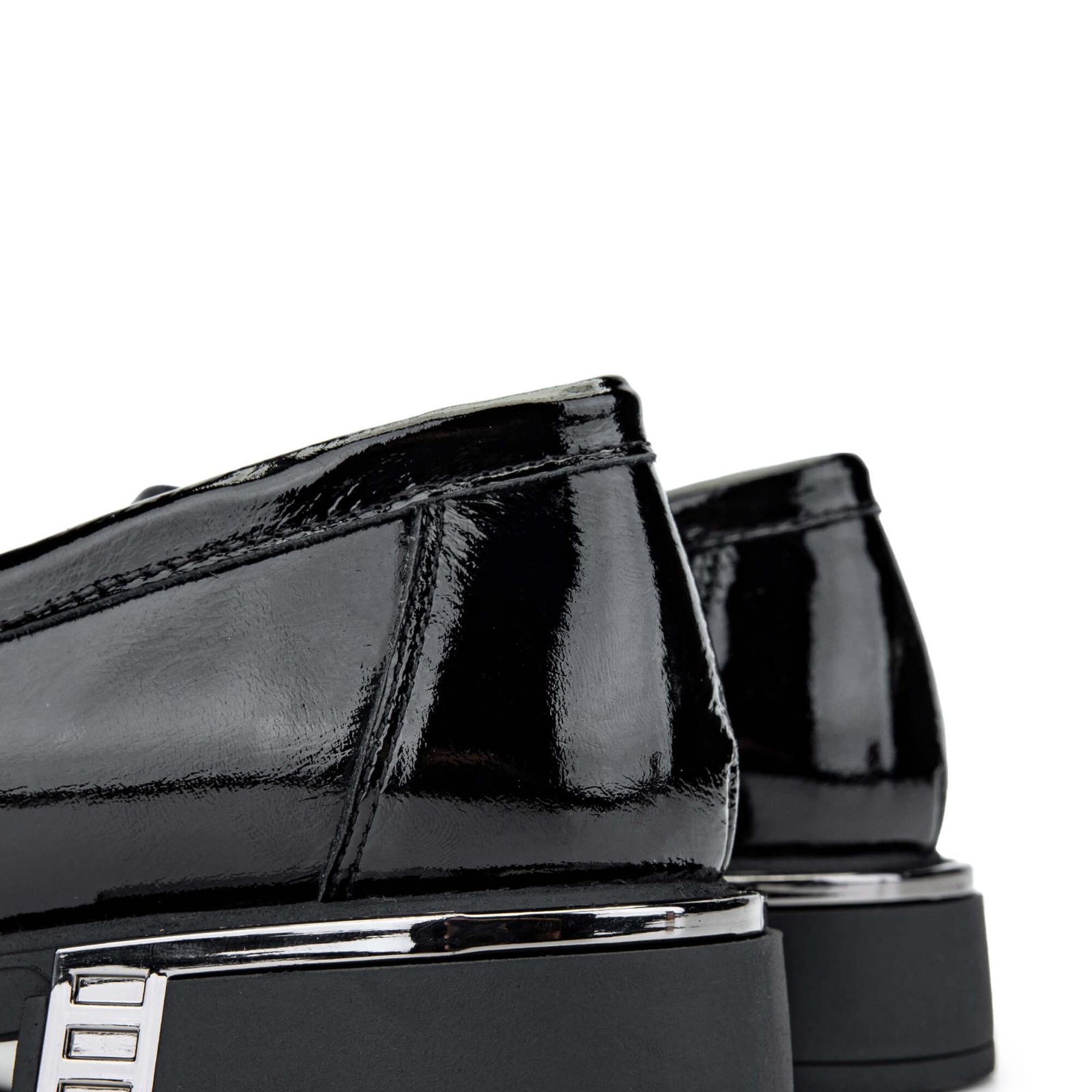 Tamer Tanca Kadın Hakiki Deri Siyah Rugan Loafer Ayakkabı