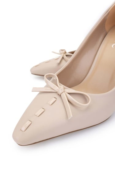  Tamer Tanca Kadın Hakiki Deri Bej Topuklu Ayakkabı