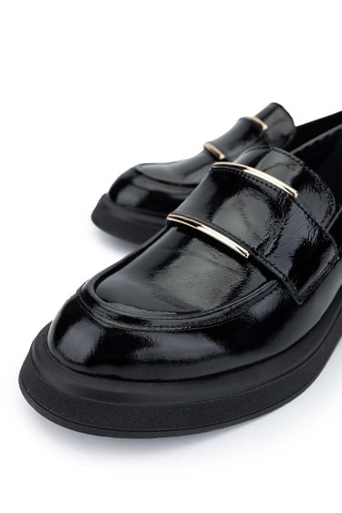  Tamer Tanca Kadın Hakiki Deri Siyah Rugan Loafer Ayakkabı