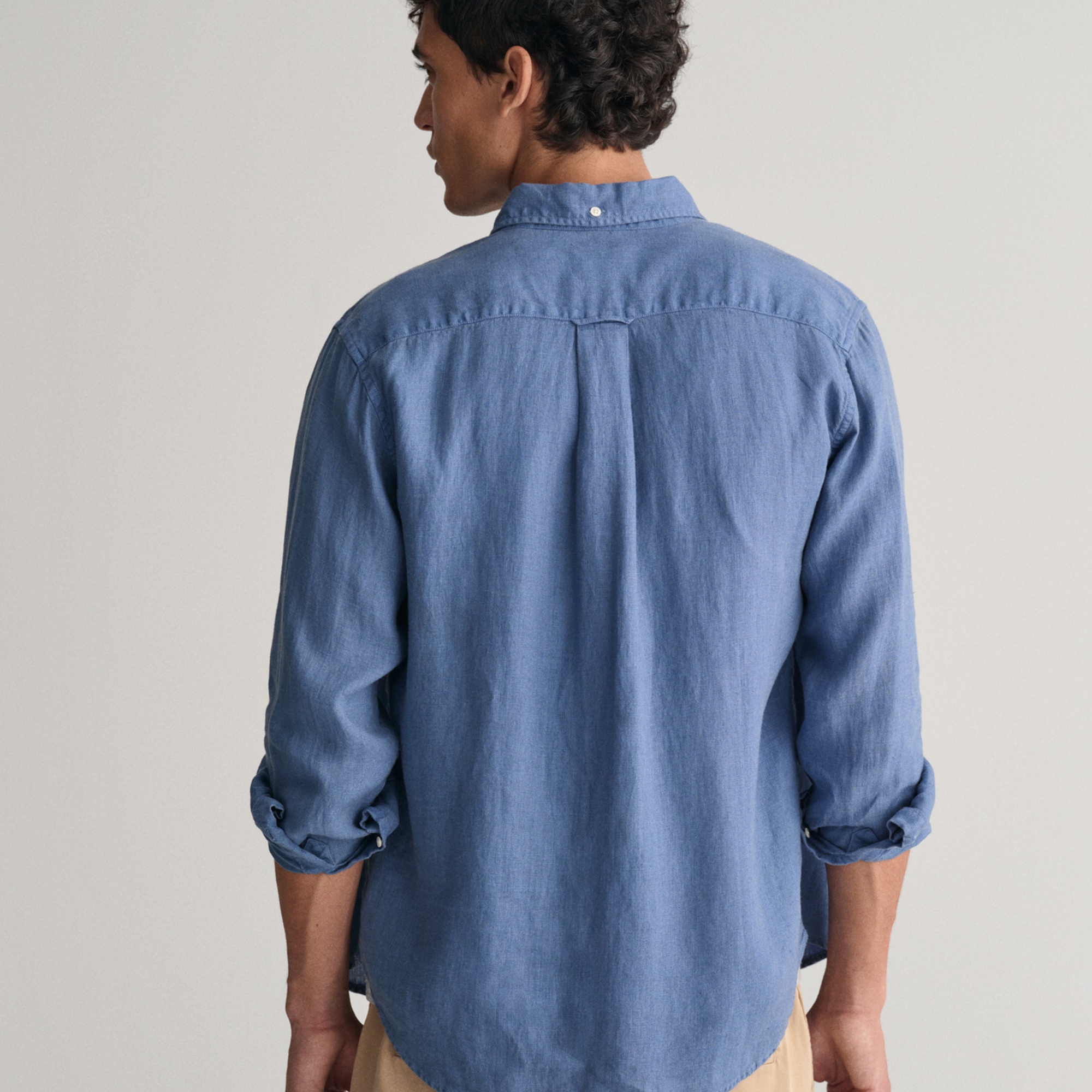 GANT Erkek Mavi Regular Fit Düğmeli Yaka Keten Gömlek