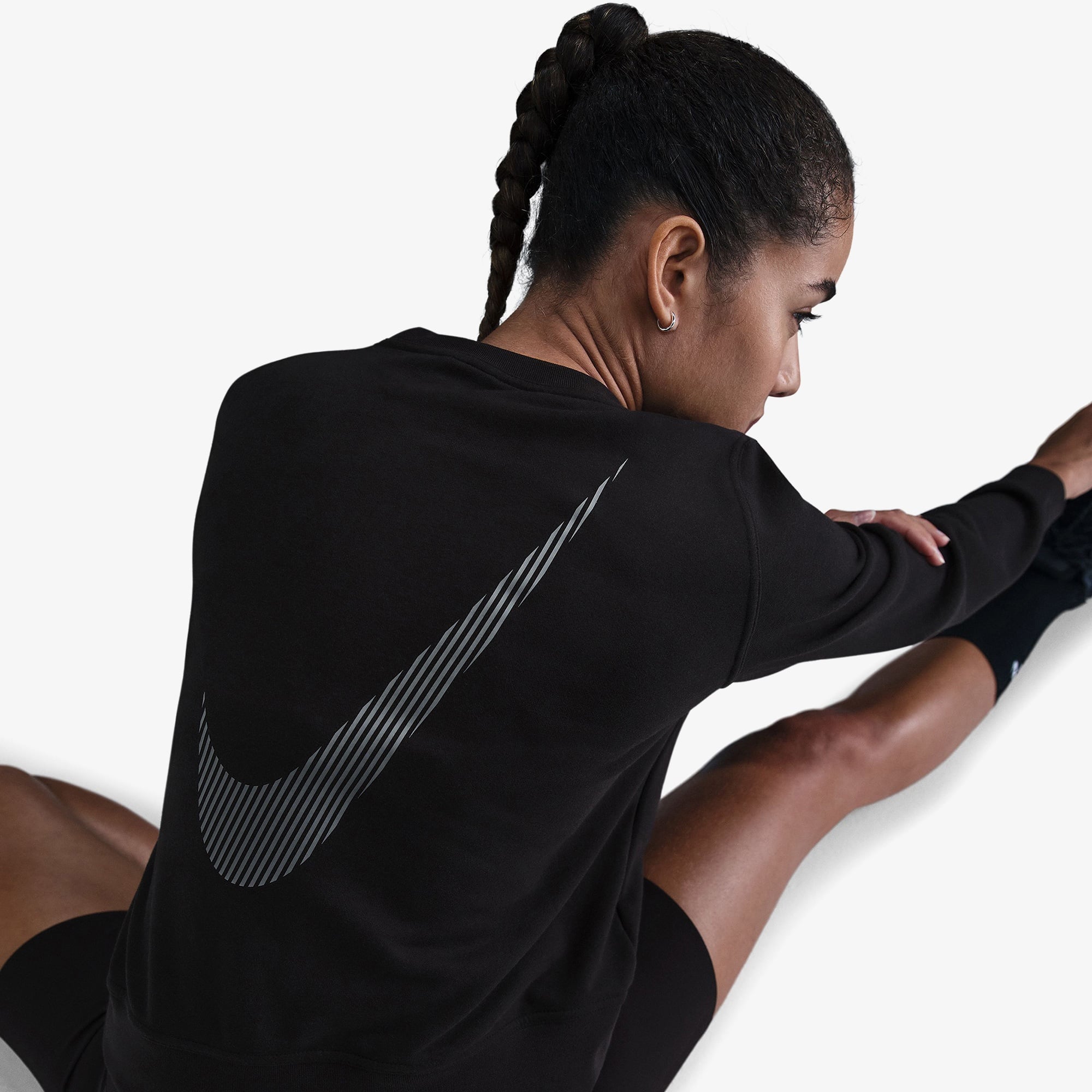 Nike One Dri-Fit Crew Kadın Siyah Sweatshirt