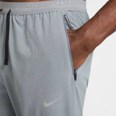 Nike Dri-Fit Stride Woven Erkek Gri Eşofman Altı