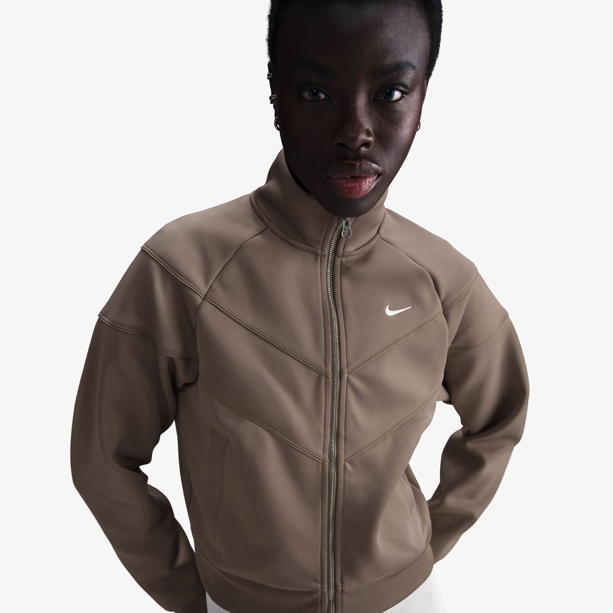 Nike Sportswear Windrunner Kadın Kahverengi Ceket