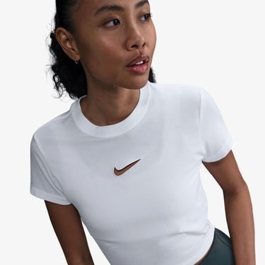  Nike Sportswear Chill Knit Kadın Beyaz T-Shirt