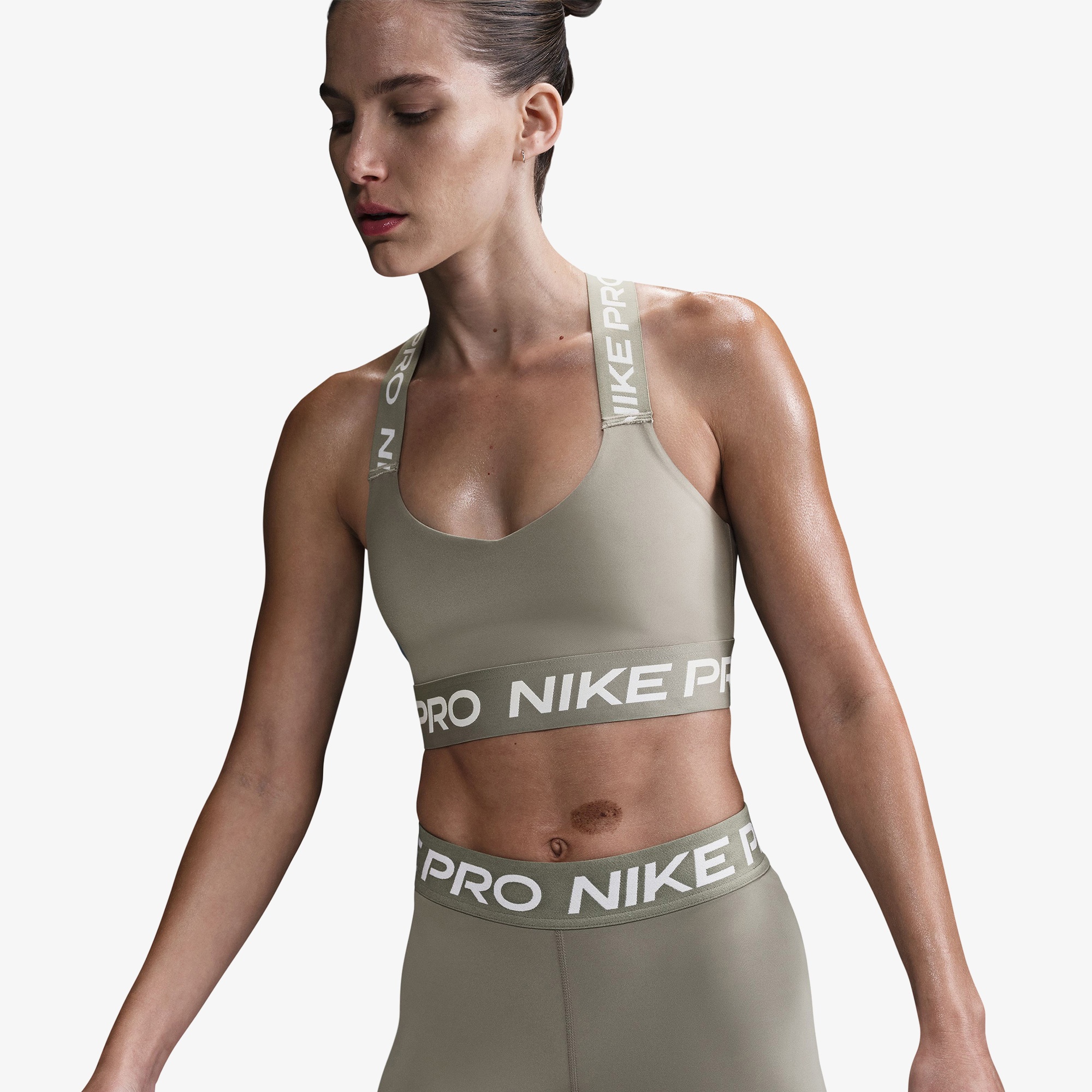 Nike Pro Kadın Yeşil Bra