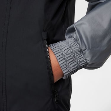  Nike Sportswear Windrunner Çocuk Kırmızı Yağmurluk