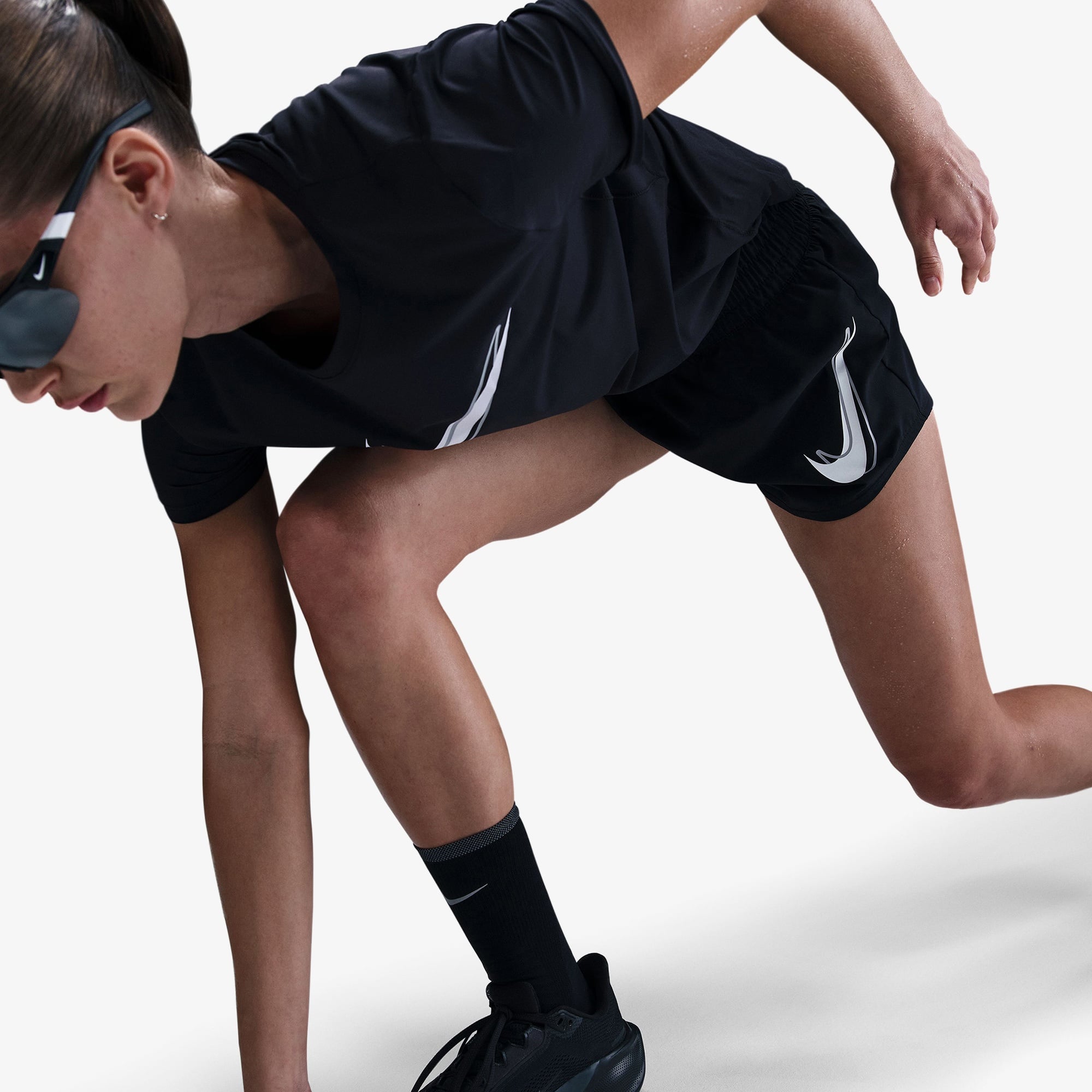 Nike One Swoosh Dri-Fit Kadın Siyah Şort