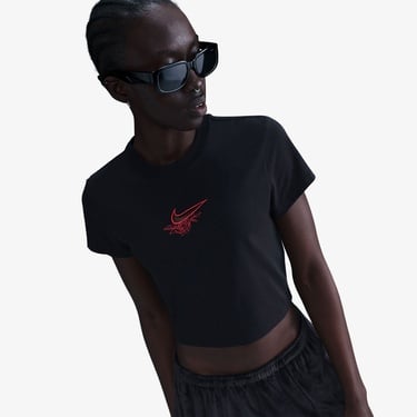  Nike Sportswear Chill Knit Kadın Siyah T-Shirt