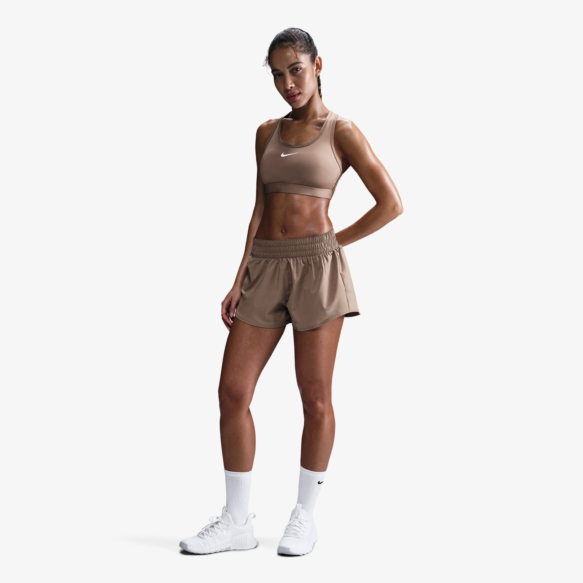 Nike Swoosh Medium Support Kadın Kahverengi Bra