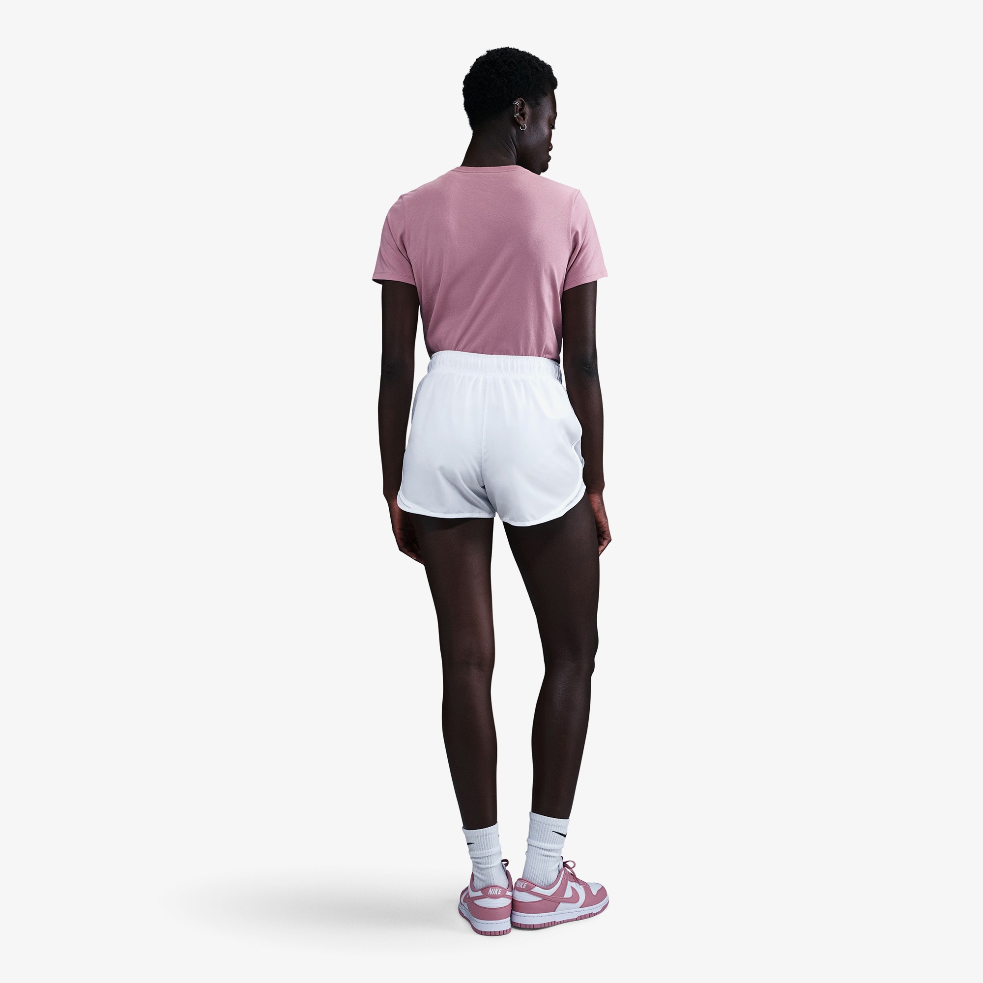 Nike Sportswear Club Essentials Kadın Pembe T-Shirt