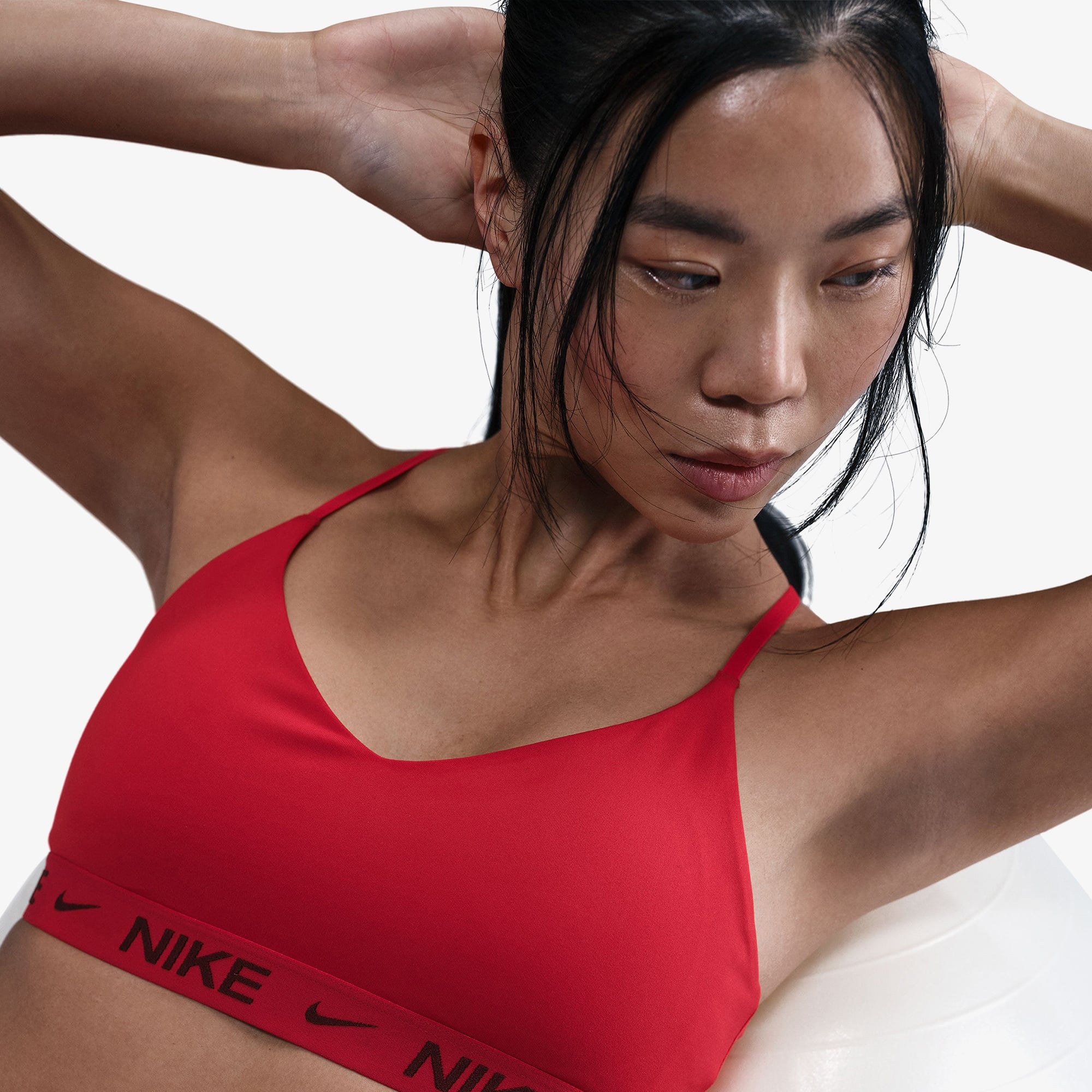 Nike Dri-Fit Indy Hafif Destekli Kadın Kırmızı Bra