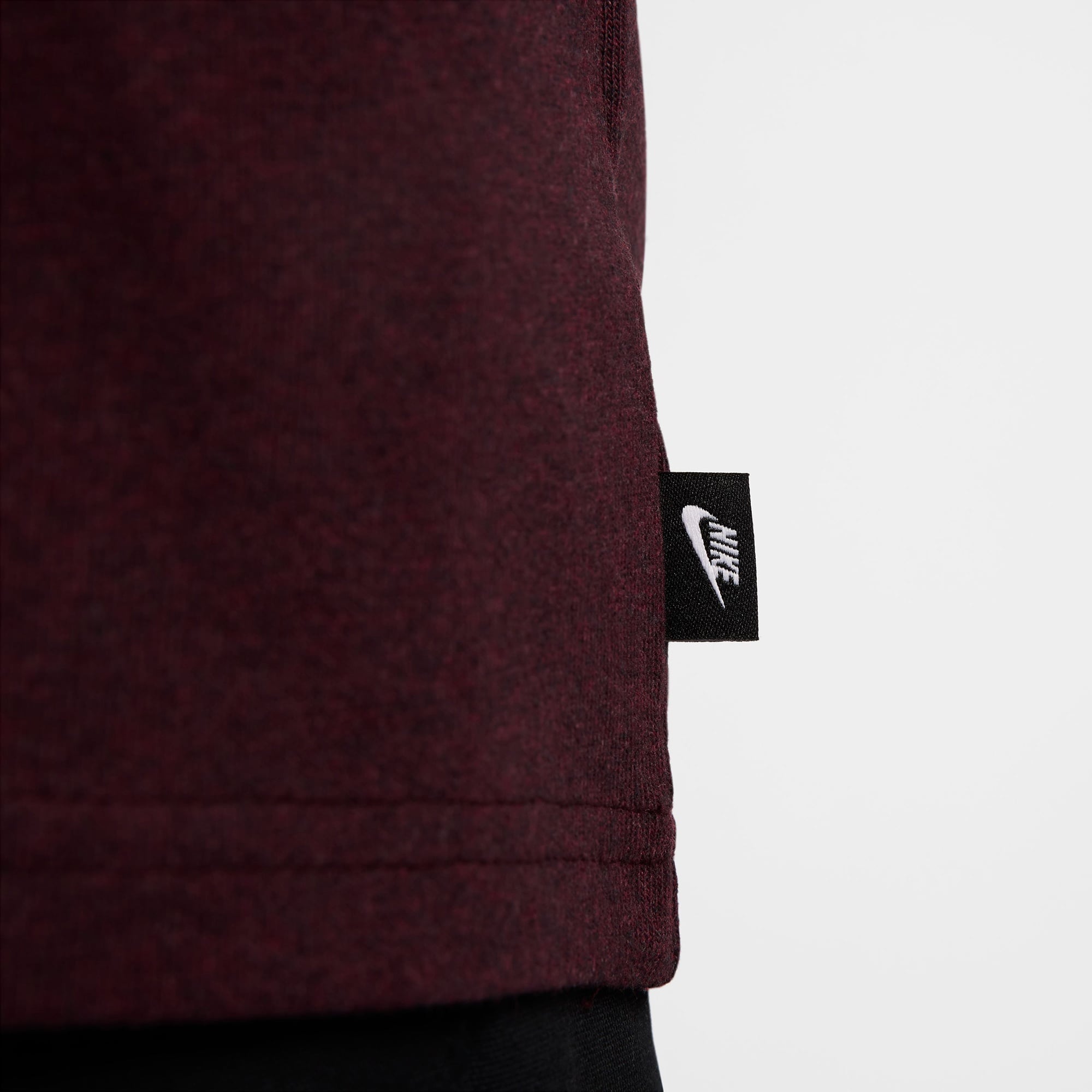 Nike Sportswear Premium Essentials Erkek Bordo T-Shirt