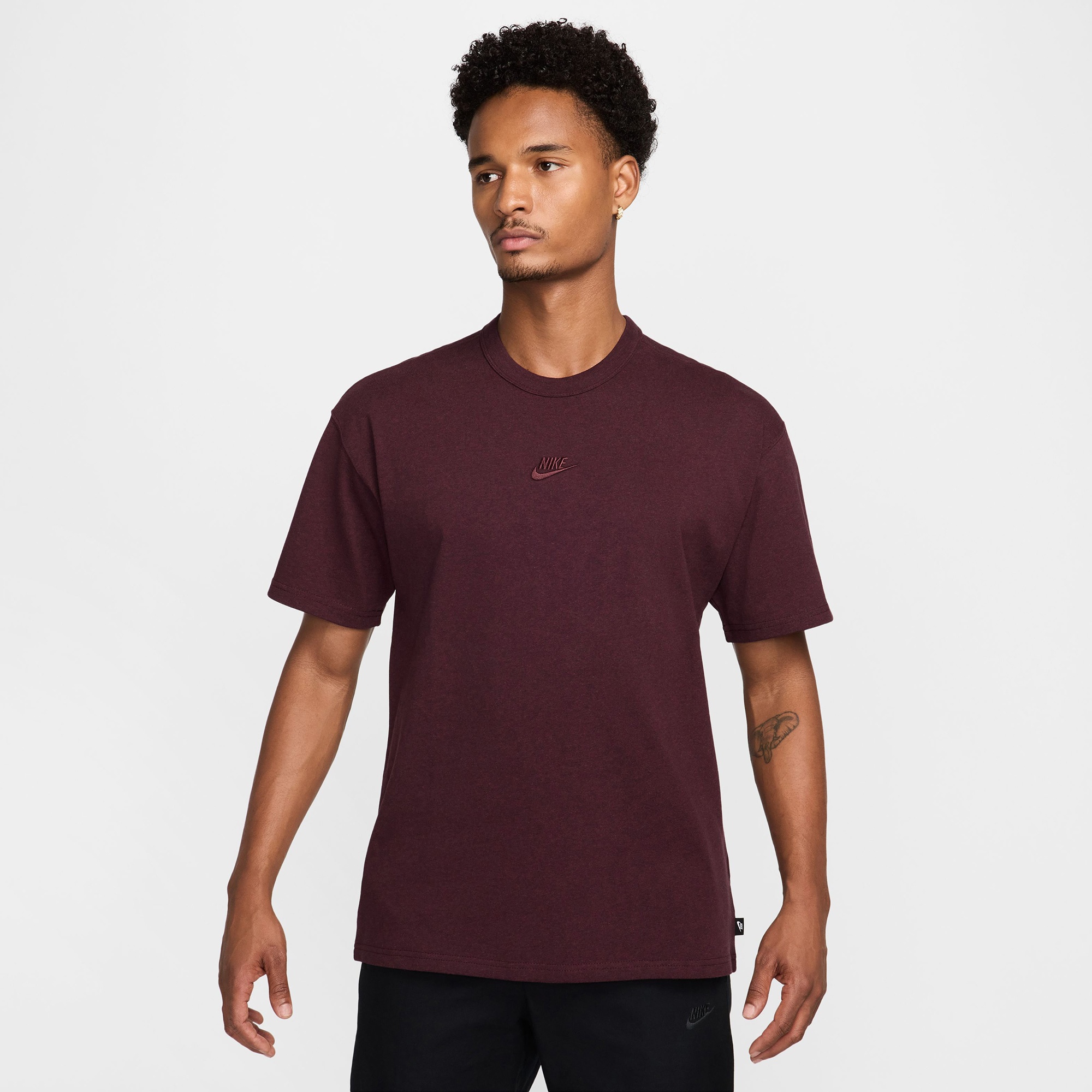 Nike Sportswear Premium Essentials Erkek Bordo T-Shirt