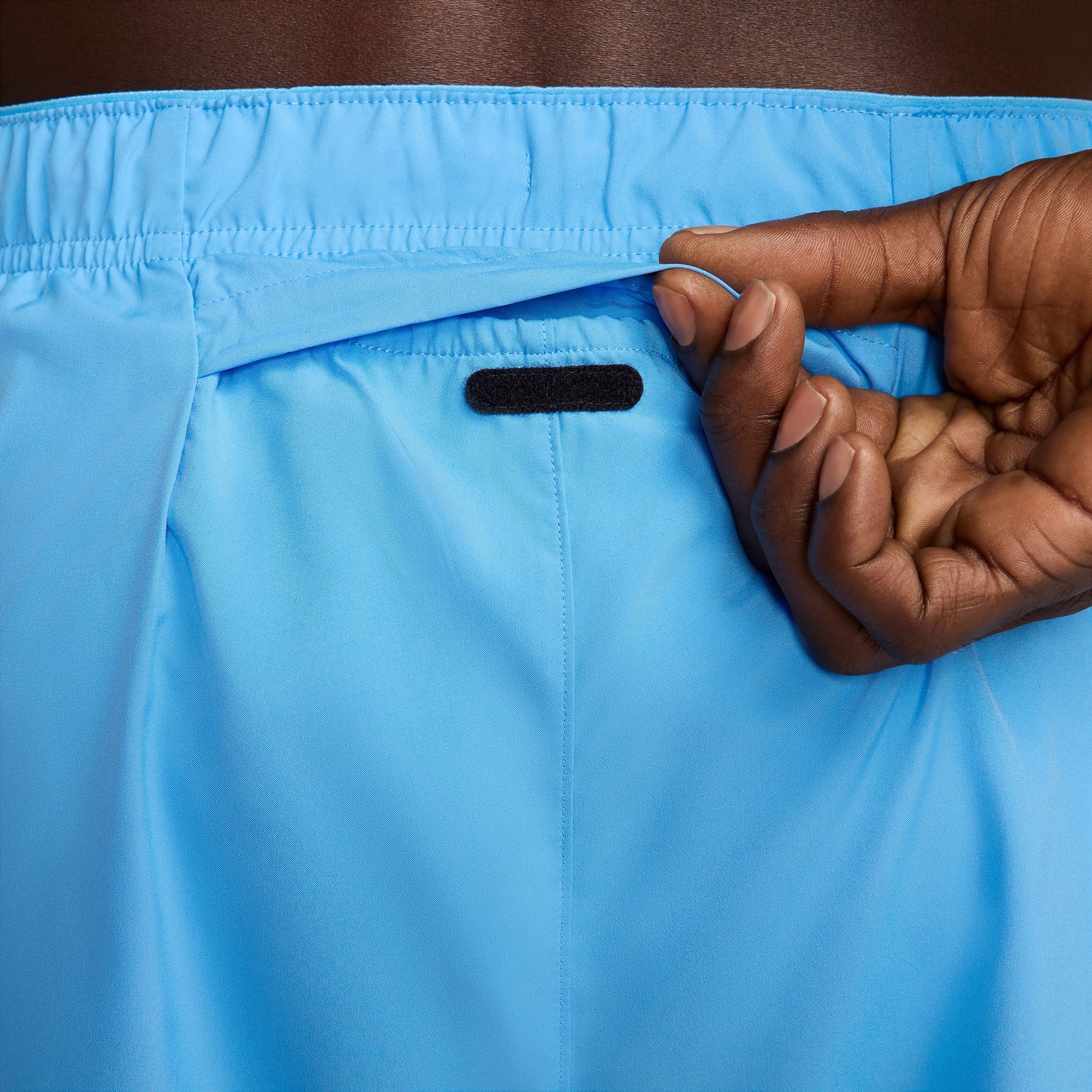 Nike Dri-Fit Challenger Erkek Mavi Şort