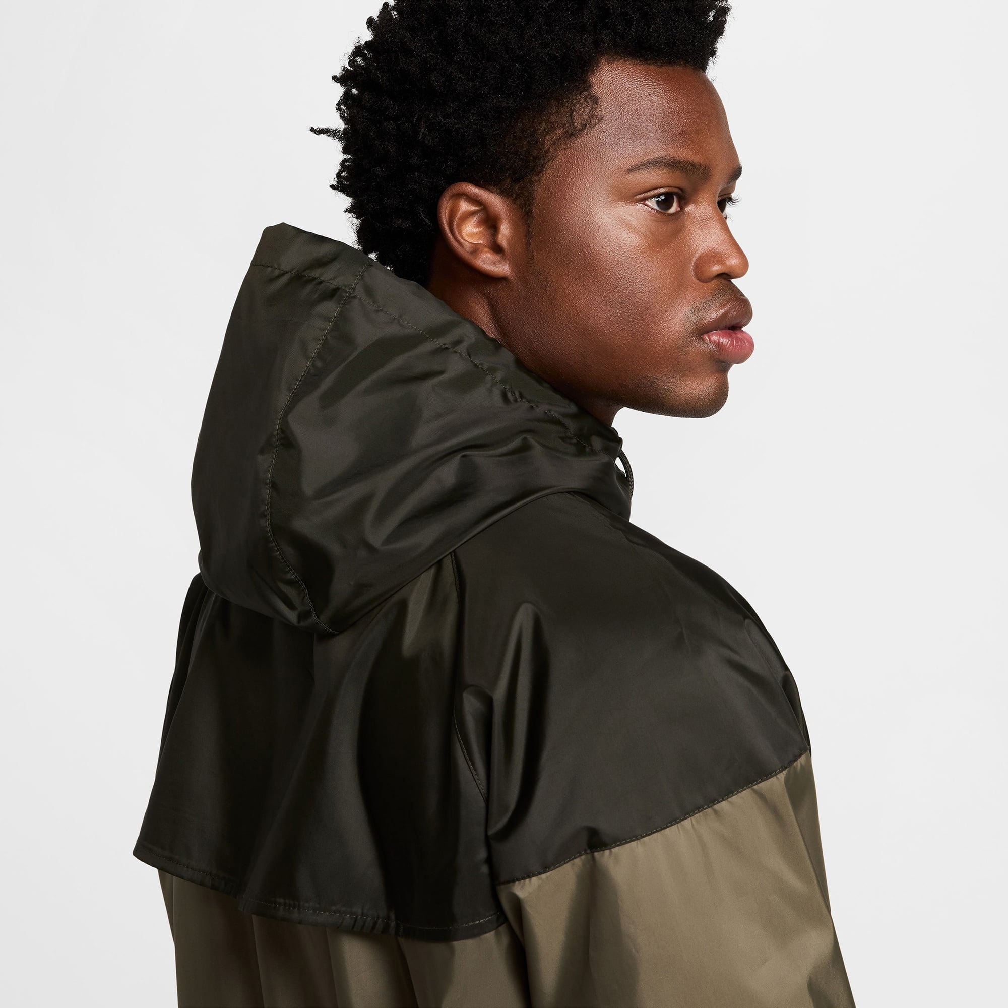 Nike Sporstwear Heritage Essentials Windrunner Erkek Haki Ceket