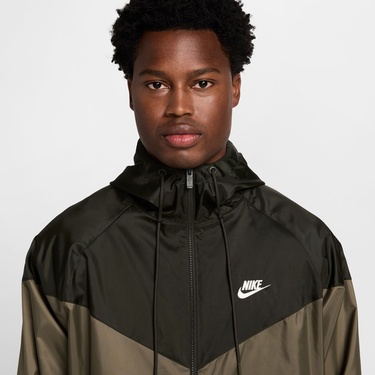  Nike Sporstwear Heritage Essentials Windrunner Erkek Haki Ceket