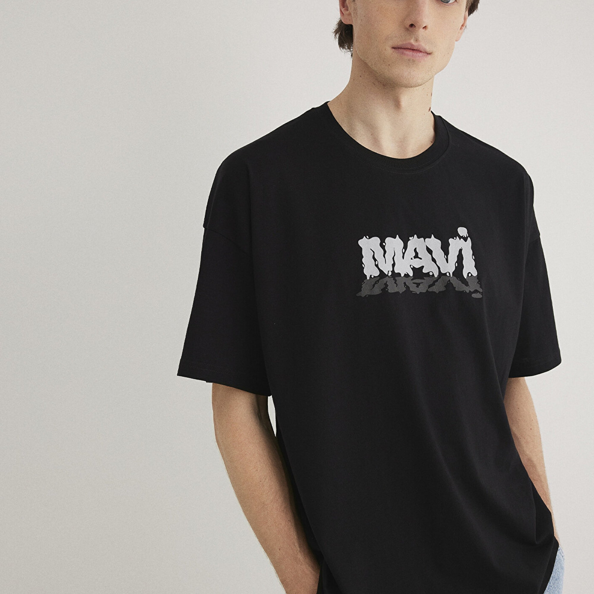 Mavi Mavi Logo Baskılı Siyah Tişört Oversize / Geniş Kesim 0611828-900