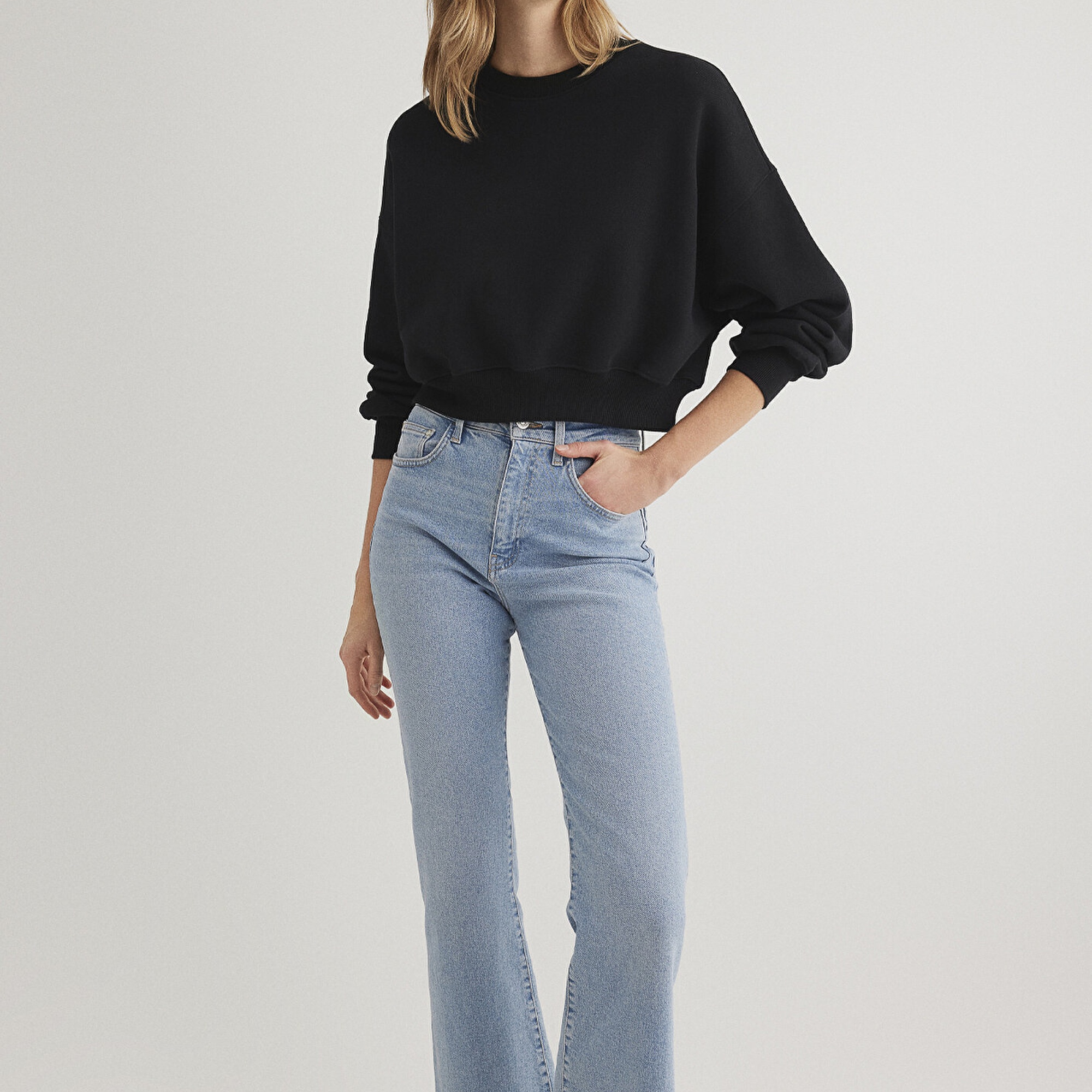 Mavi Bisiklet Yaka Siyah Basic Sweatshirt 1S10307-900