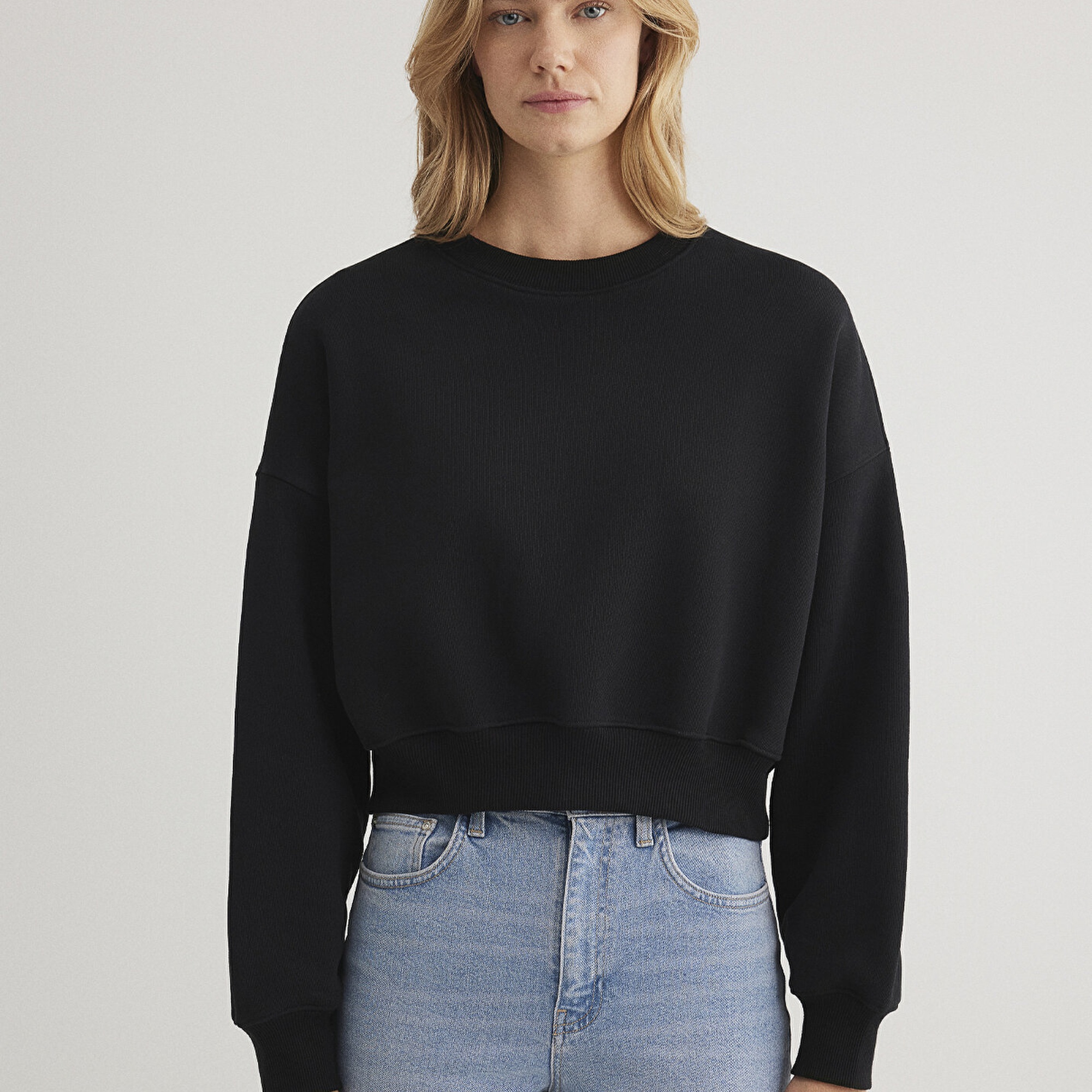 Mavi Bisiklet Yaka Siyah Basic Sweatshirt 1S10307-900